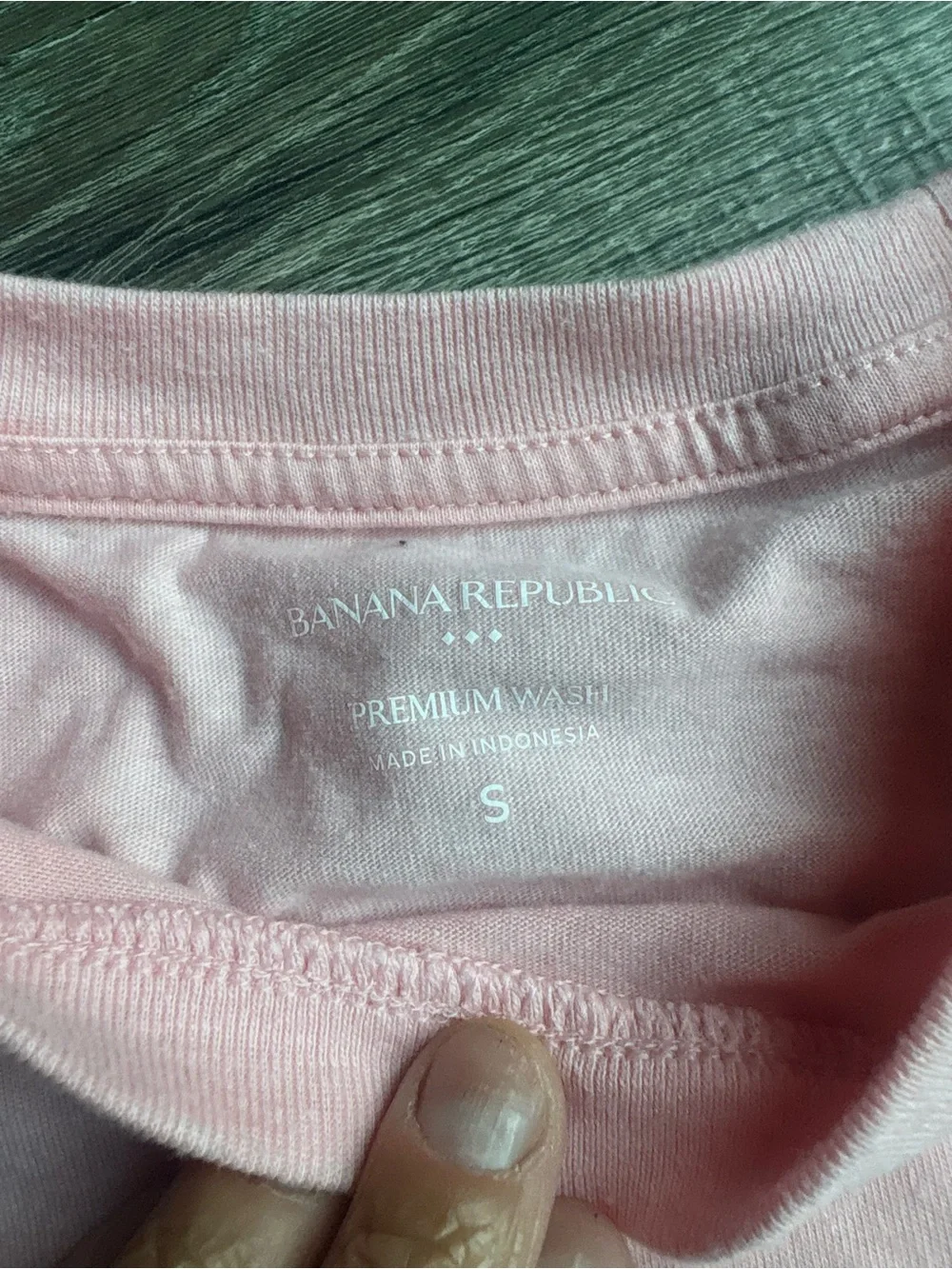 Banana Republic premium wash Pale Pink Crew Neck Short Sleeve Tee